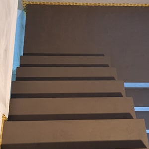 mikrocement na schody zewnętrzne